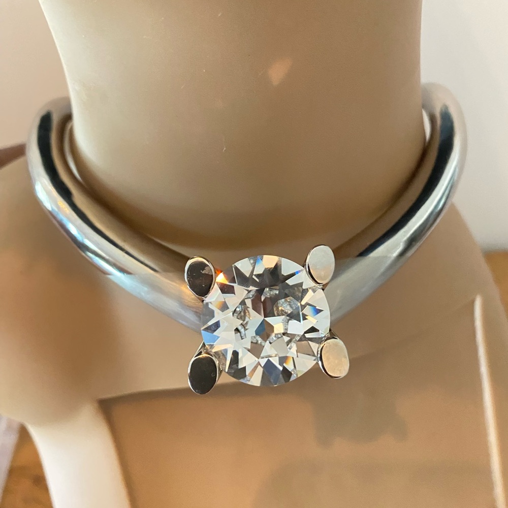 Louis Vuitton Silver V Necklace